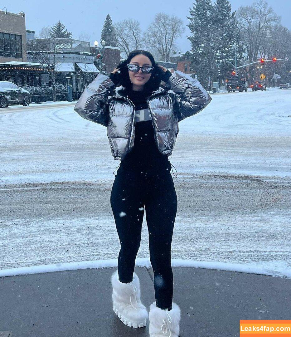 SSSniperwolf leaked photo photo #0060