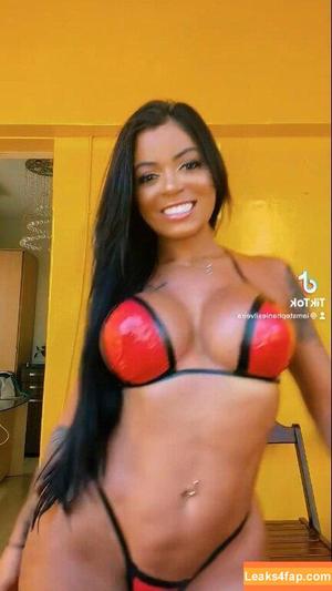 Stephanie Silveira photo #0168