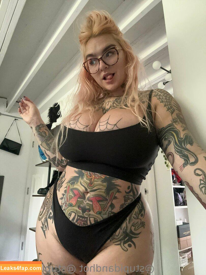 stupiderandhotter /  leaked photo photo #0008