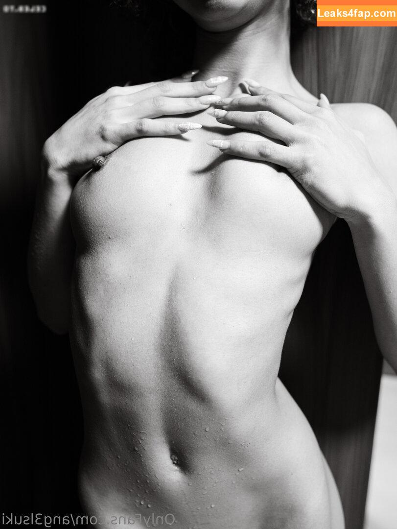 Suki Chan /  leaked photo photo #0034