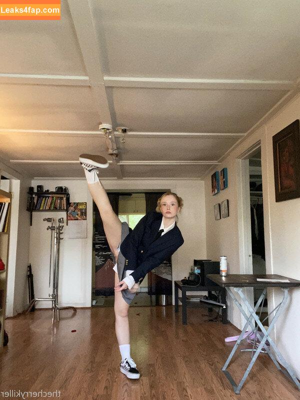 Suzanna Son / interlewd / suzannason leaked photo photo #0015