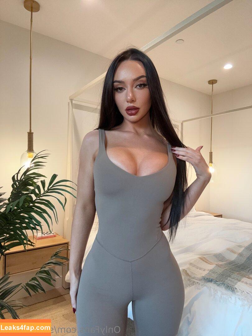 sweetstassi /  leaked photo photo #0013