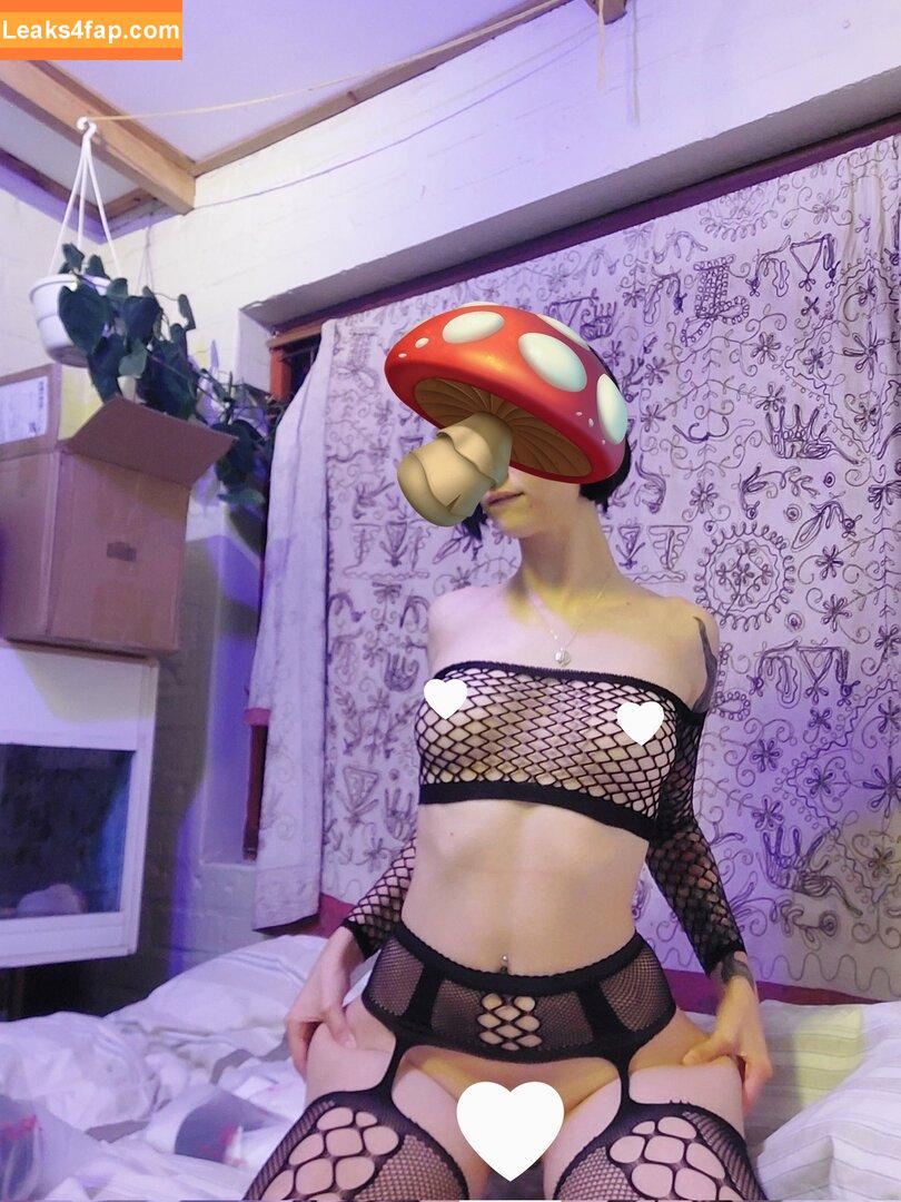 Taytoebeans / taytoebeans_ leaked photo photo #0005