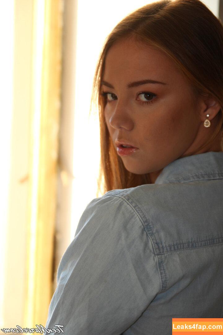 TeenMarvel / MarvelCharm / sabinatomkova leaked photo photo #0813