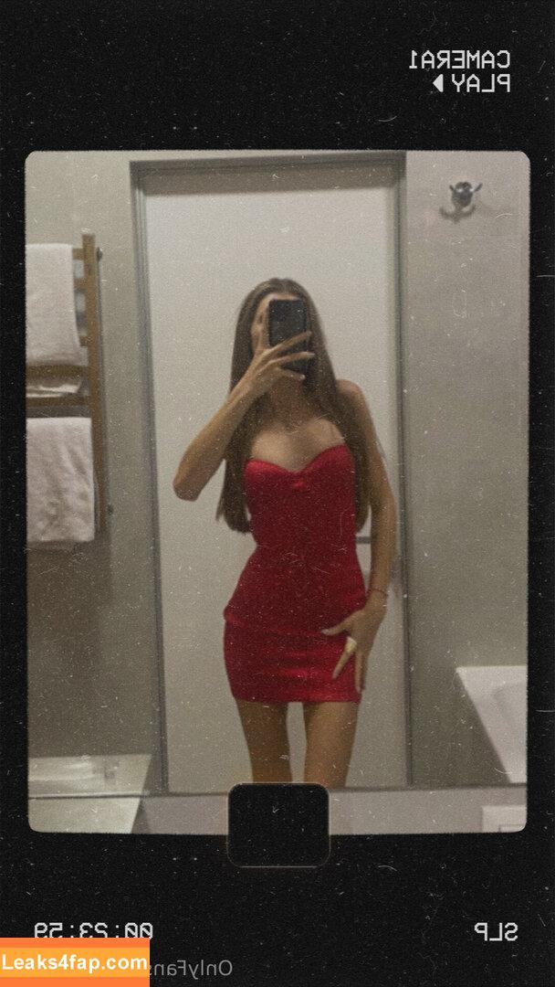 tessie_v /  leaked photo photo #0004