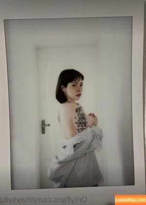 thaysvita_ photo #0012