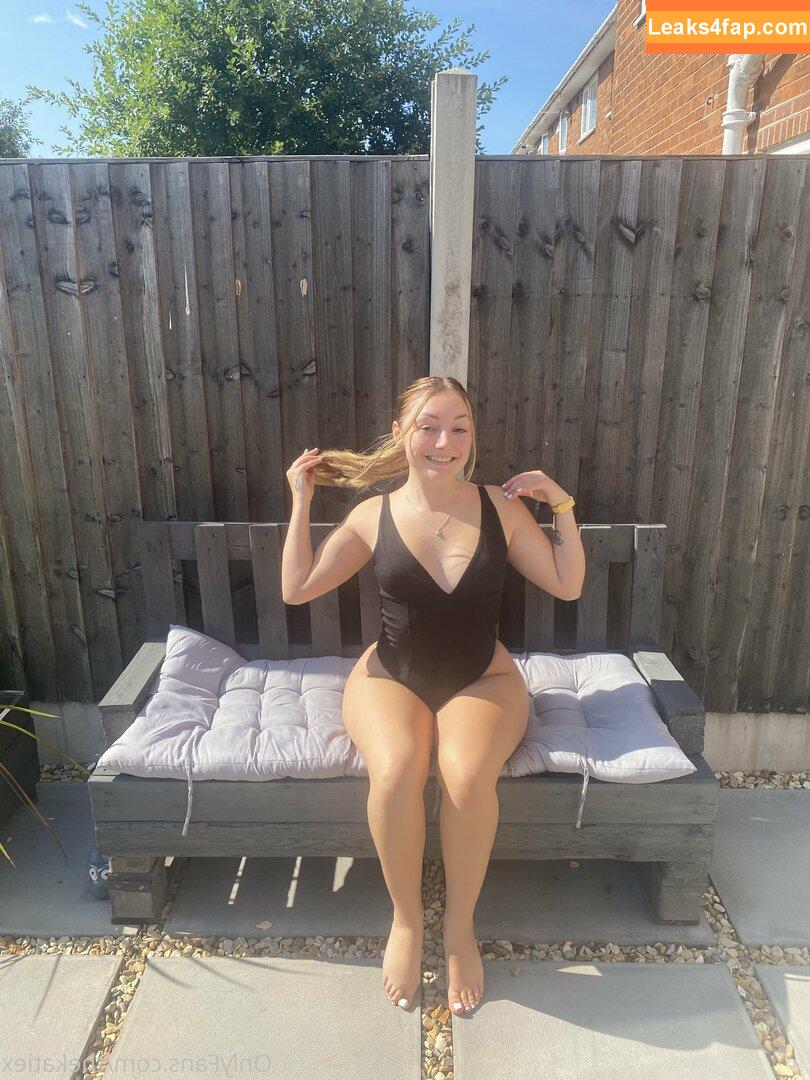 The Katies / _katieu.x / thekaties / thekaties_ / thekatiex leaked photo photo #0006