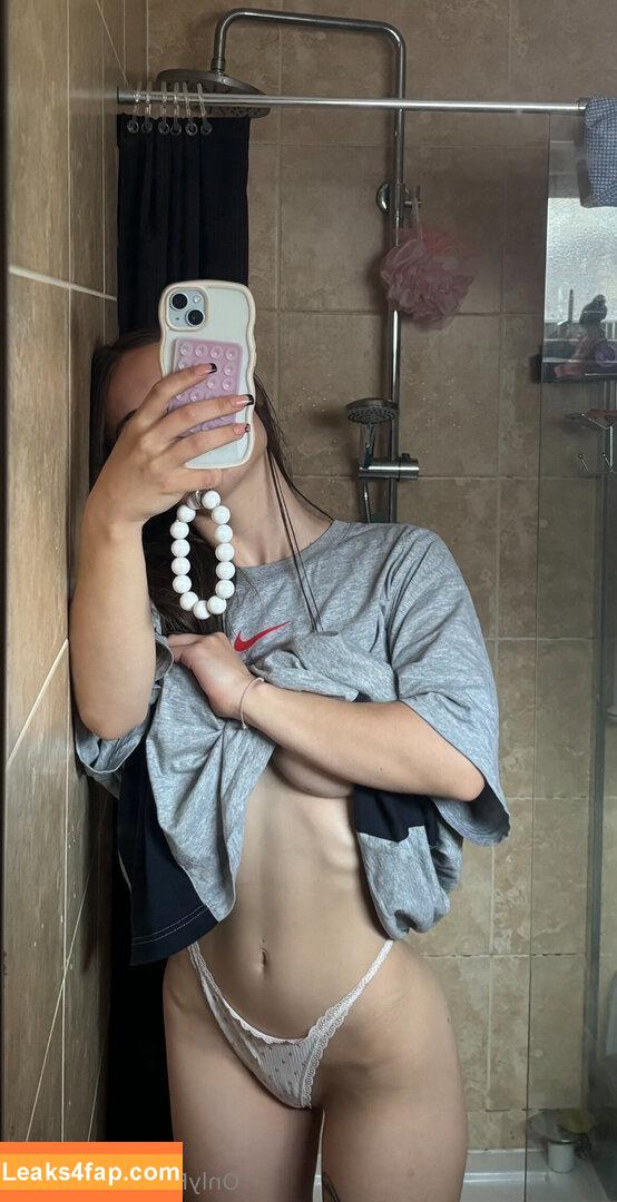 The Katies / _katieu.x / thekaties / thekaties_ / thekatiex leaked photo photo #0056