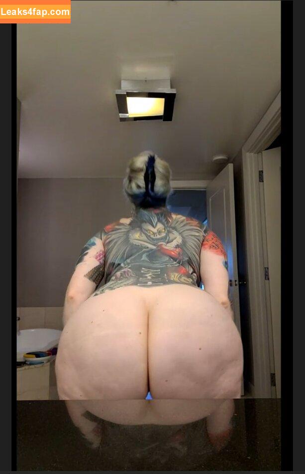 TheMoistQueen / Meaganthemoistqueen / Moist Queen / The Moist Queen / Xandersmama911 / themightyqueen leaked photo photo #0024