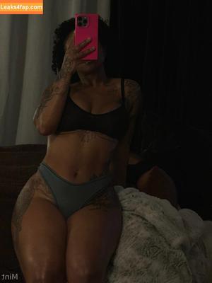therealbombshell_mint photo #0012