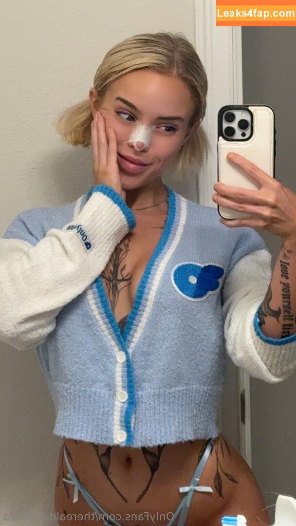therealdarlaeliza / therealaalize leaked photo photo #0017