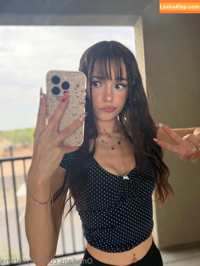 tinykatrina /  leaked photo photo #0001