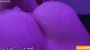tinytvoya photo #0009