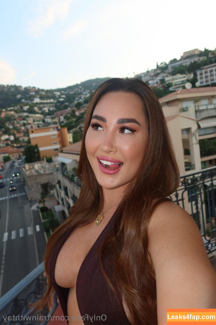 TrainWithTay / trainwithtay__ / yourfavbrunettexo leaked photo photo #0085