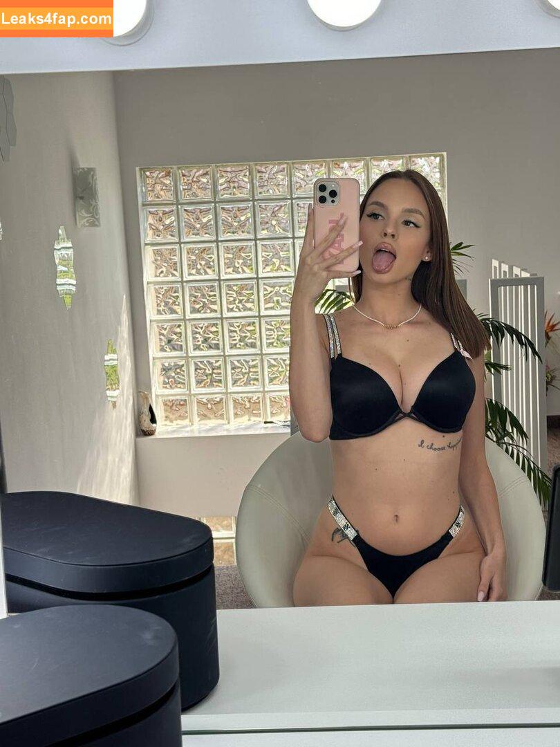 trishbabe /  leaked photo photo #0052