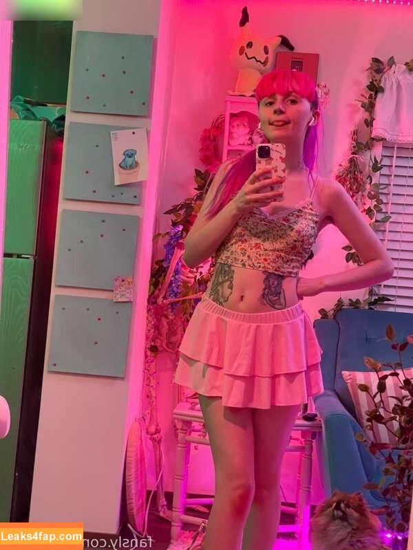 Tweetney / tweetney_chan / tweetneypie leaked photo photo #0257
