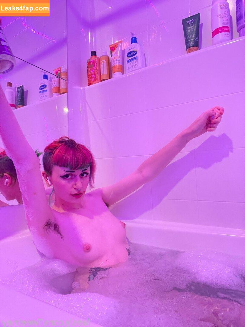 Tweetney / tweetney_chan / tweetneypie leaked photo photo #0314