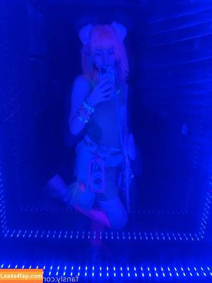 Tweetney photo #0242