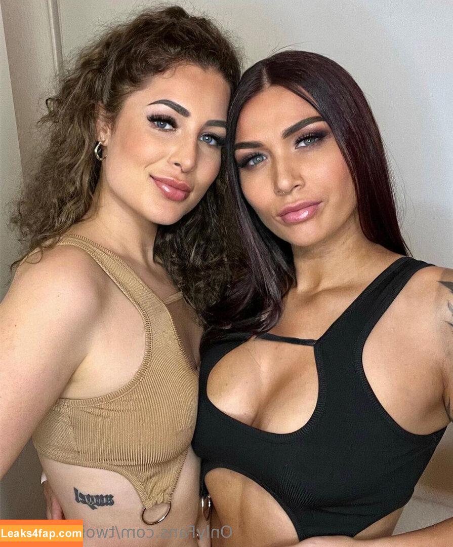 twoinkeddolls /  leaked photo photo #0025