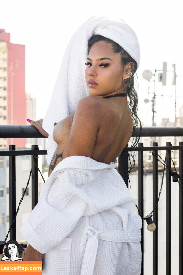 Valentina Naomi /  / LIA FOXXER / valentinaaomi / valentinaomi слитое фото фото #0080