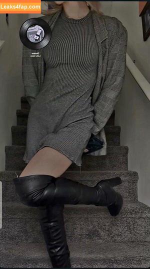 ValiantF0x photo #0001