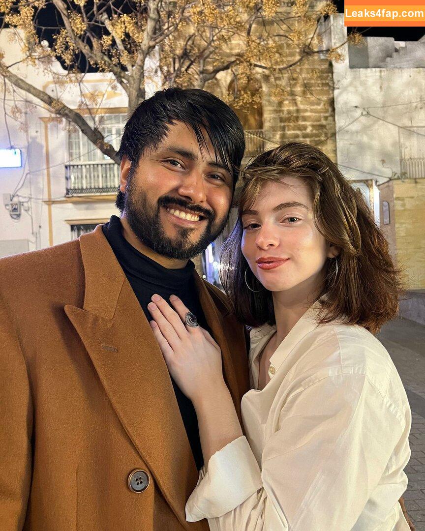 Victoriaramxs / BatmanRW / emilyemilka слитое фото фото #0001