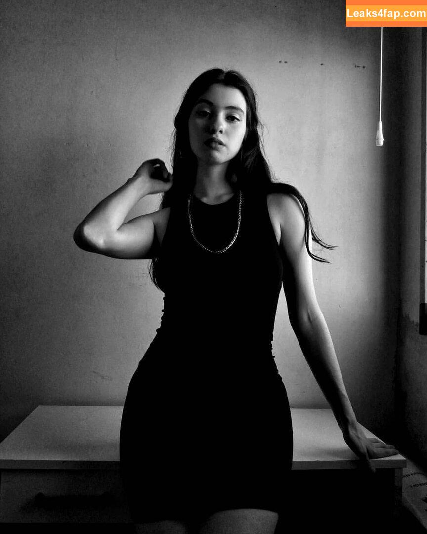 Victoriaramxs / BatmanRW / emilyemilka leaked photo photo #0180