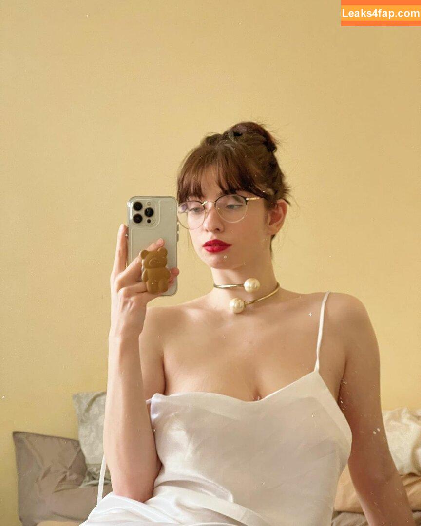 Victoriaramxs / BatmanRW / emilyemilka leaked photo photo #0190