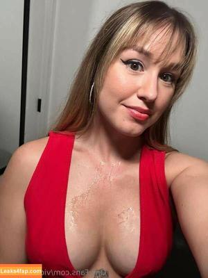Violet Moreau photo #0054