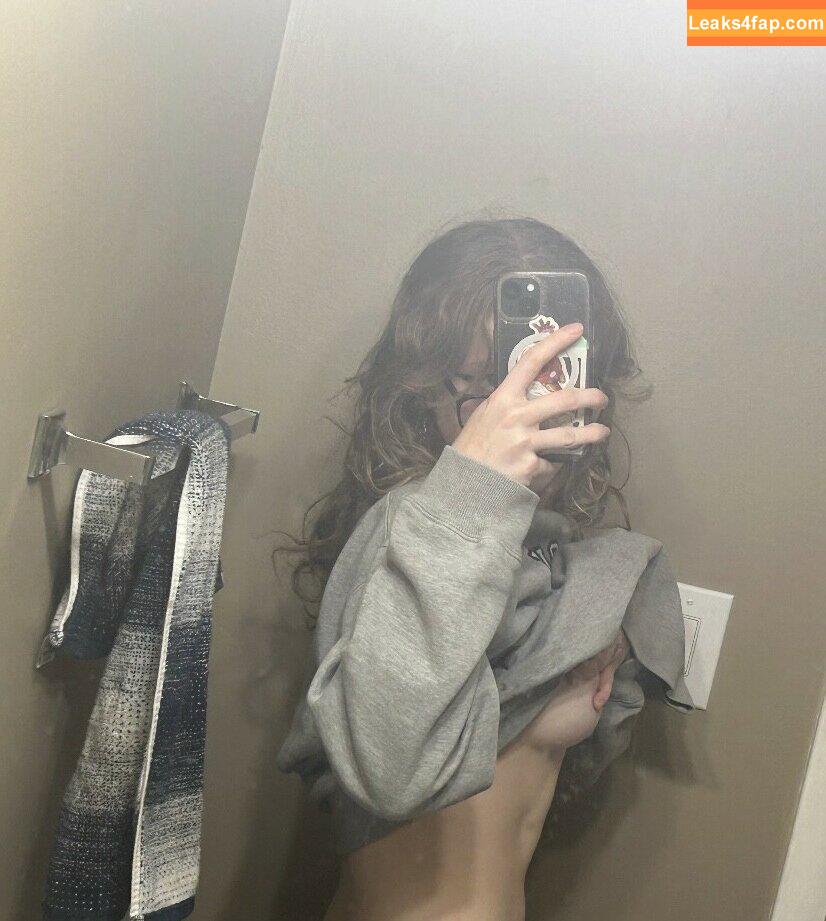 viviennelifts / liftvivs / neri_vivi / nerivivi leaked photo photo #0014