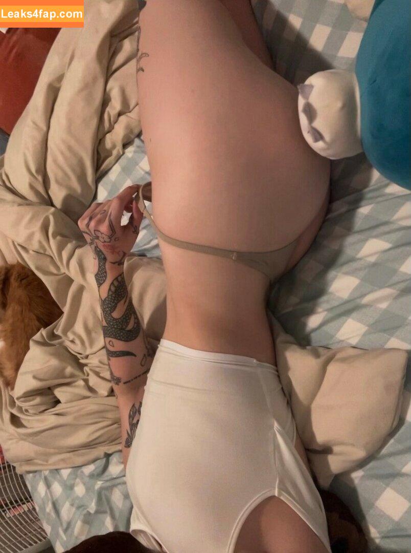 viviennelifts / liftvivs / neri_vivi / nerivivi leaked photo photo #0097