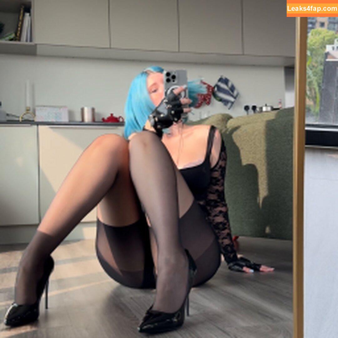 Vixenp / officialvixenv leaked photo photo #0361