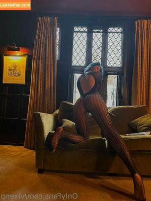 Vixenp photo #0096