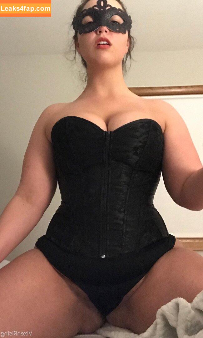 VixenRising / kitkeenan leaked photo photo #0017
