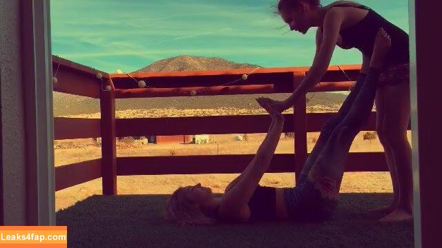 Willow Shields / willowshields leaked photo photo #0095