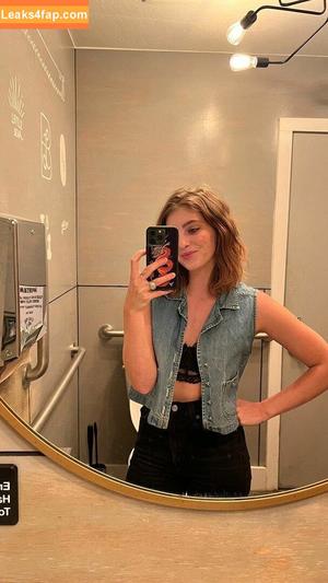 Willow Shields photo #0053