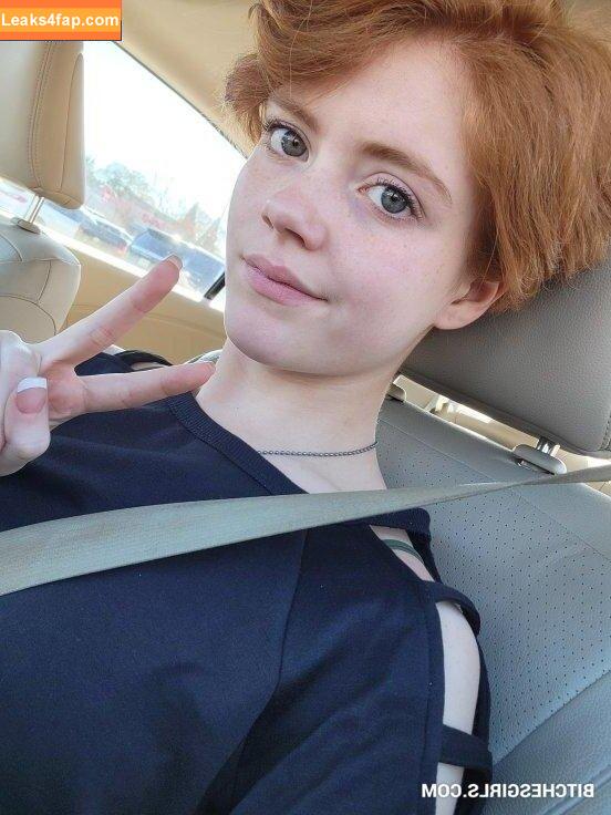 Willow.Trie / user leaked photo photo #0195
