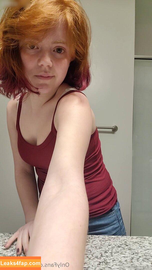 Willow.Trie / user leaked photo photo #0372
