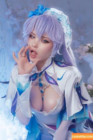 win_winry photo #0039