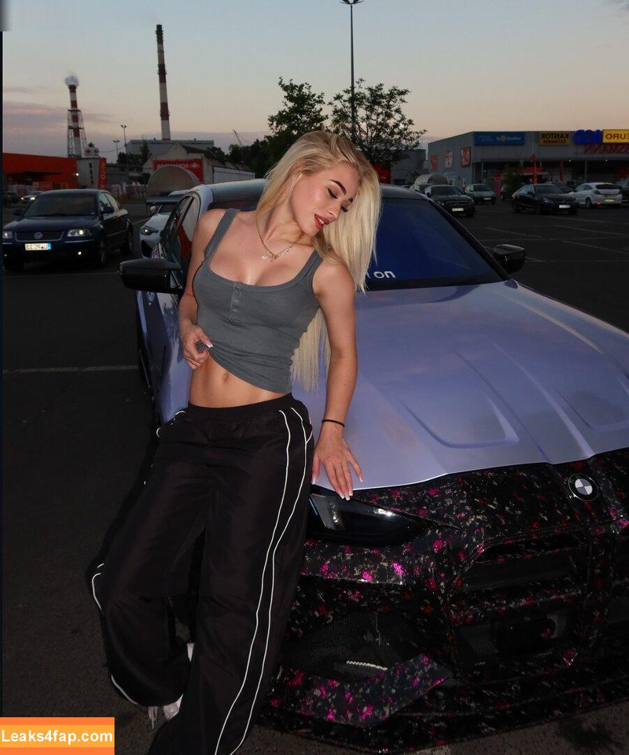 xlaura_m3 /  leaked photo photo #0012