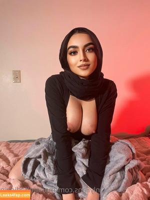 Zara Dar photo #0012