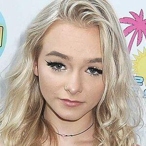 Zoe Laverne photo #0022