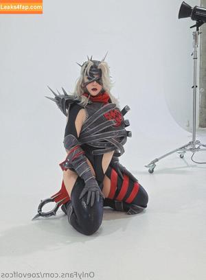 zoevolfcos photo #0030
