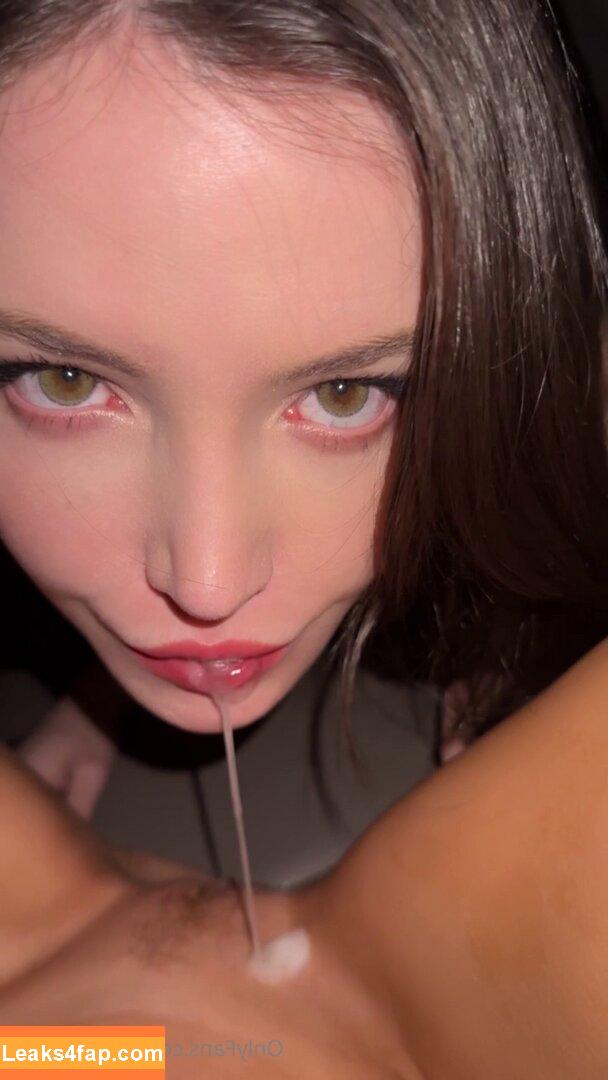 Zoey Luna / bbybratzo / thegoldengilf / zoeyyluna leaked photo photo #0051