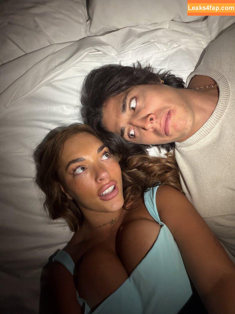 Alanna Pow / alannapow / alannasworldx / saucytitsbali leaked photo photo #0064