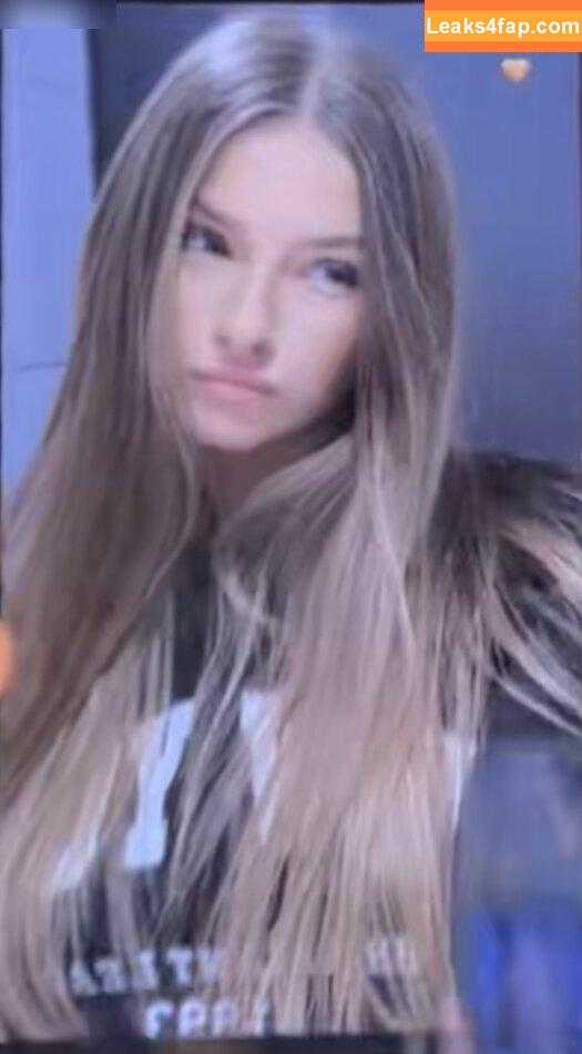 Aleynabaddie leaked photo photo #0001