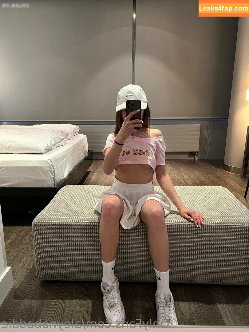Aleynabaddie leaked photo photo #0040