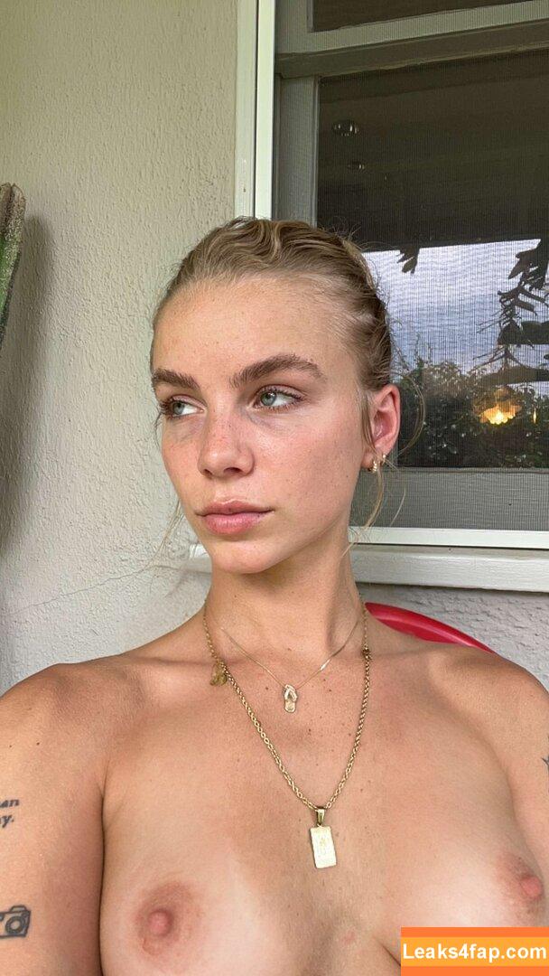Anna Shumate / Annabananaxdddd / annashumate / annashumatee leaked photo photo #0004