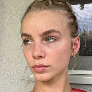 Anna Shumate / Annabananaxdddd / annashumate / annashumatee leaked photo photo #0005