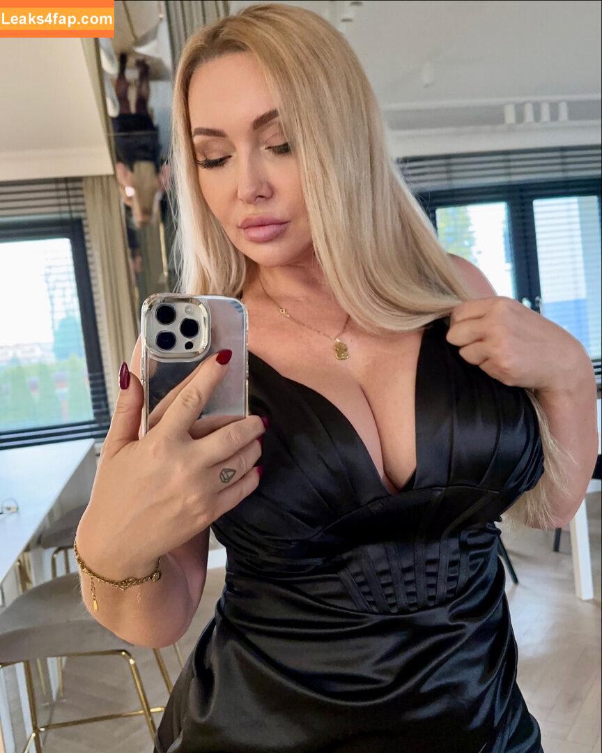 Blonde Curva / blonde.curvy leaked photo photo #0004